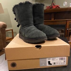 UGG Australia Womens Bailey Bow II Boots, Black, Size 8
